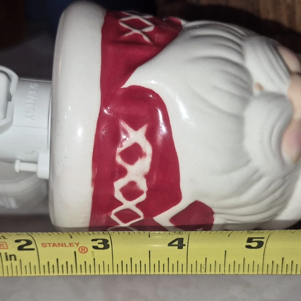 Scentsy PLUG IN Santa, Be Jolly Mini Wax Warmer